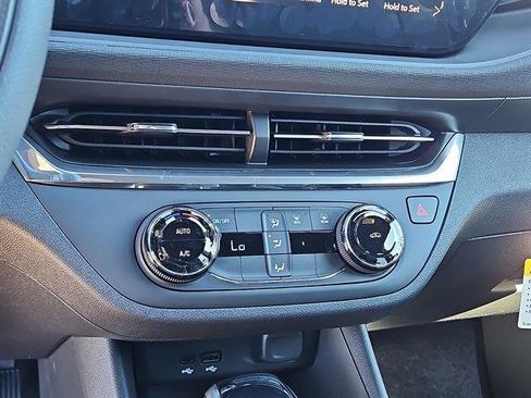 New 2026 Buick Envista Preferred image 19