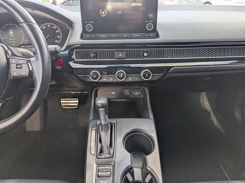 Used 2022 Honda Civic Sport image 12
