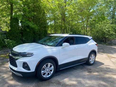 Used 2019 Chevrolet Blazer LT FWD image 1