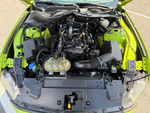 Used 2020 Ford Mustang Premium RWD image 31