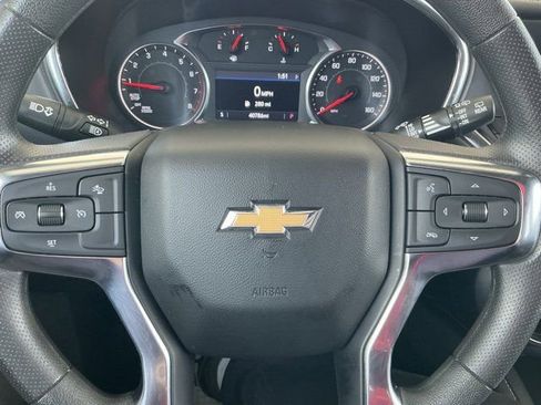 Used 2025 Chevrolet Blazer LT FWD image 27