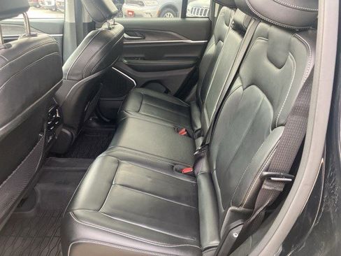 Certified 2023 Jeep Grand Cherokee Limited image 22