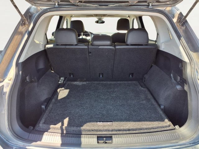 Used 2022 Volkswagen Tiguan SE AWD/4WD image 6