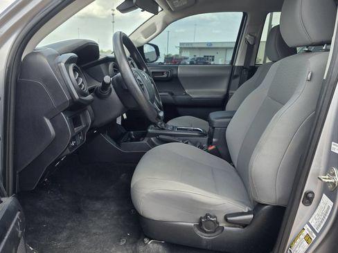 Used 2019 Toyota Tacoma SR w/ SR Convenience Package RWD image 22