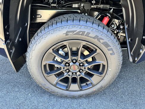 New 2026 Toyota Tundra Platinum AWD/4WD image 27