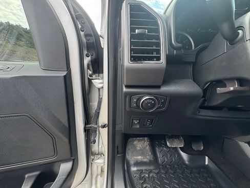 Used 2019 Ford F150 XLT w/ Equipment Group 302A Luxury image 16