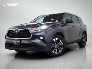 Used 2023 Toyota Highlander XLE video 1