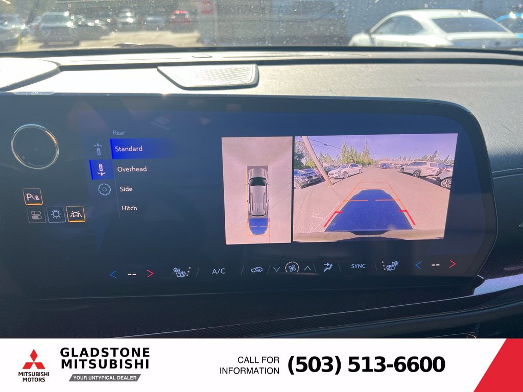 Used 2024 Chevrolet Traverse Z71 w/ Enhanced Driving Package AWD/4WD image 13