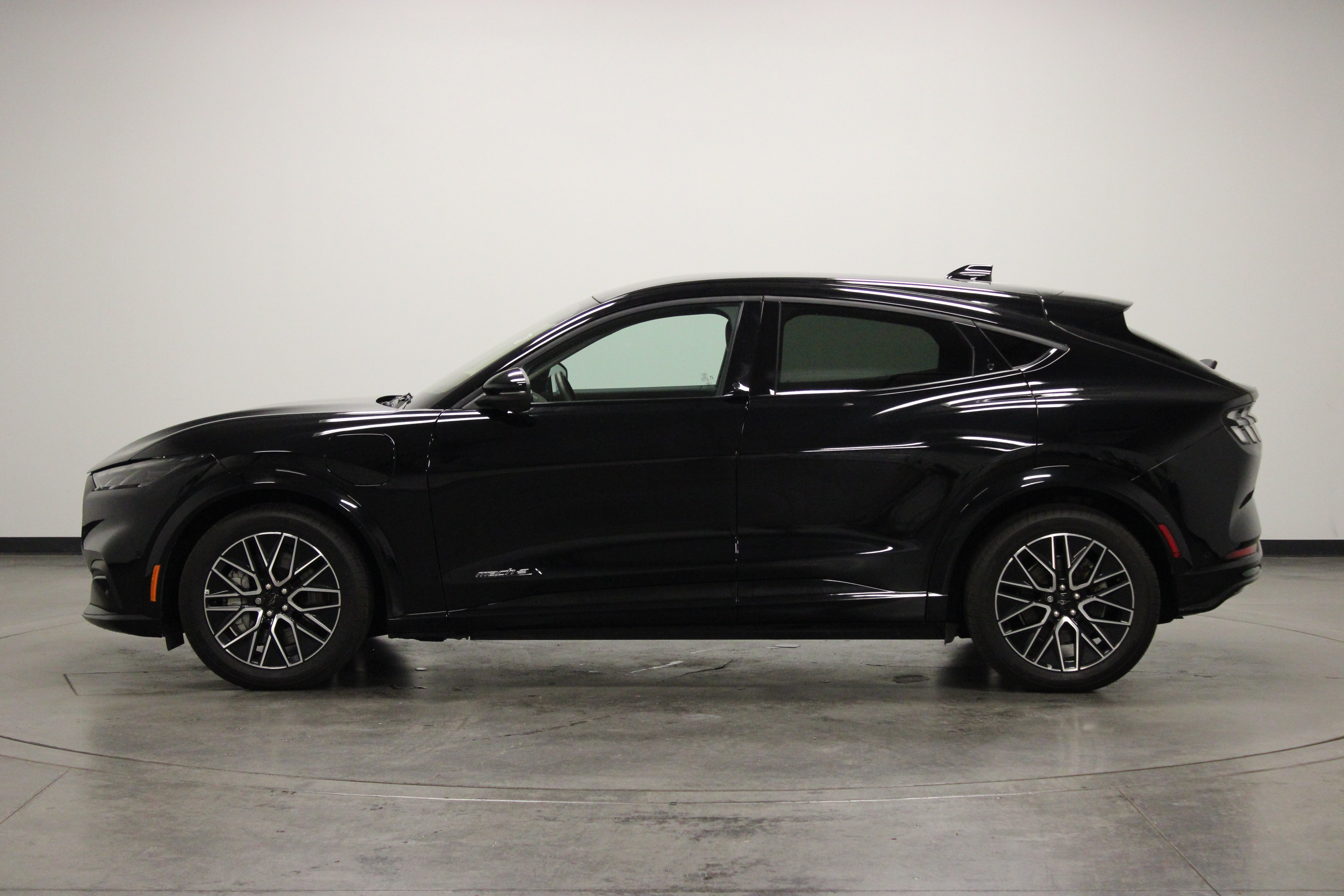 Used 2024 Ford Mustang Mach-E Premium RWD image 5