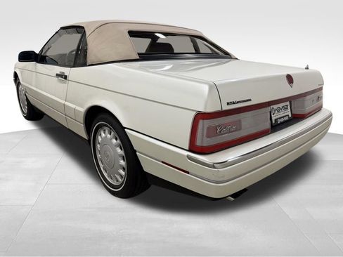 Used 1993 Cadillac Allante FWD image 5