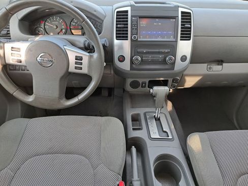 Used 2019 Nissan Frontier SV image 19