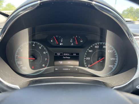 Used 2021 Chevrolet Malibu LT w/ Midnight Edition FWD image 10
