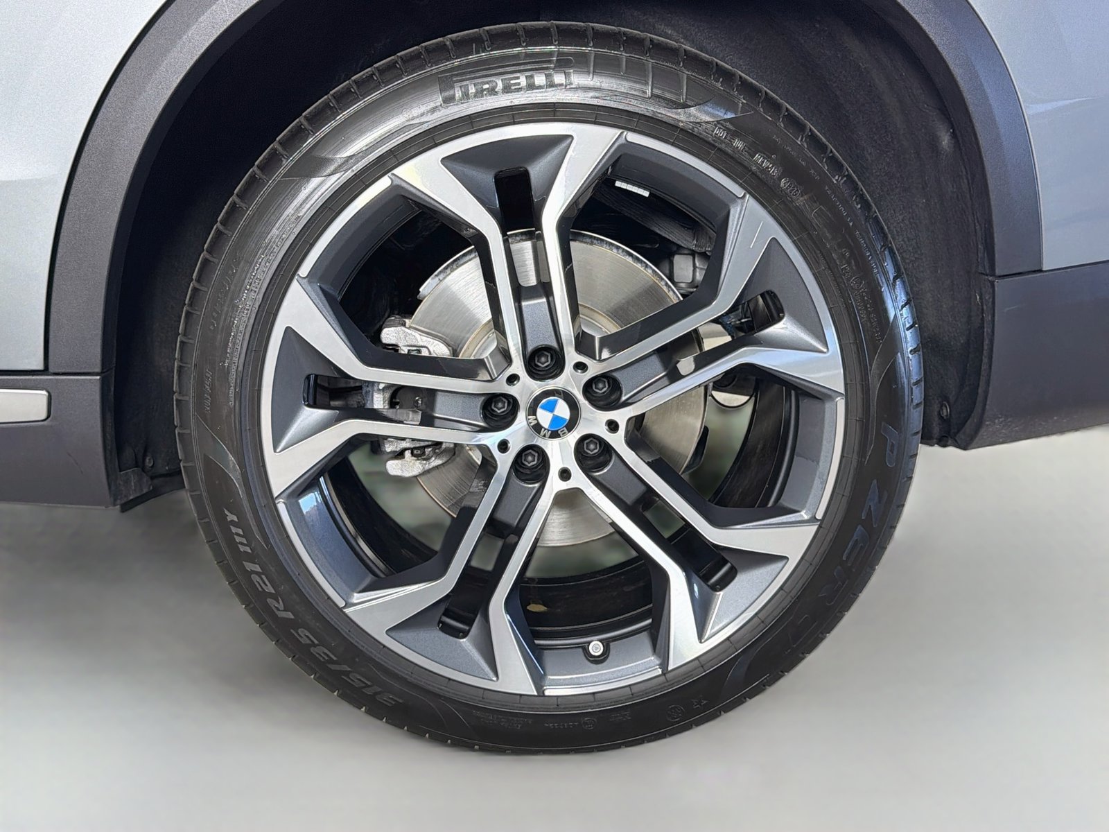 Used 2026 BMW X5 sDrive40i w/ Premium Package RWD image 33