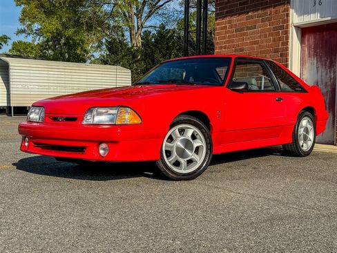 Used 1993 Ford Mustang Cobra image 2