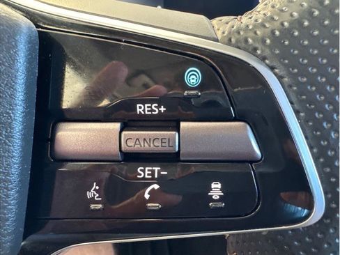Used 2023 Nissan Ariya AWD image 19