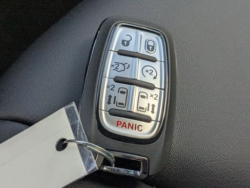 New 2026 Chrysler Voyager LX image 28