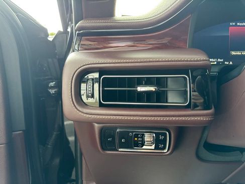 Used 2024 Lincoln Aviator Black Label w/ Dynamic Handling Package AWD/4WD image 12