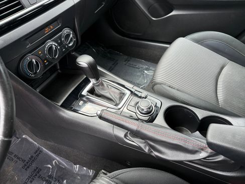 Used 2015 MAZDA MAZDA3 i Touring FWD image 13