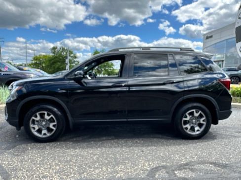 Used 2023 Honda Passport TrailSport image 11