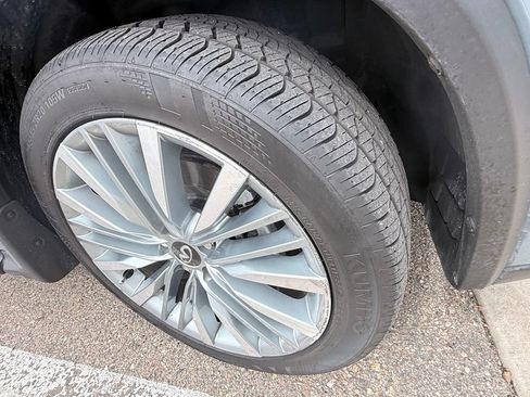 Used 2024 INFINITI QX50 Sensory AWD/4WD image 3