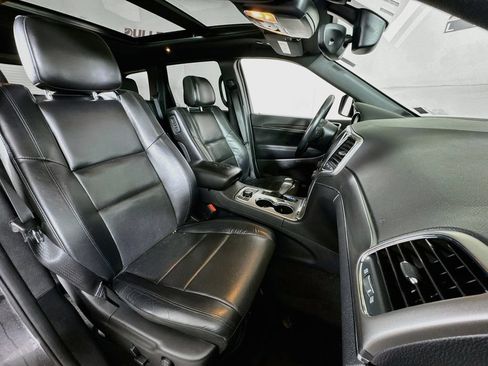 Used 2018 Jeep Grand Cherokee Limited w/ Luxury Group II AWD/4WD image 30