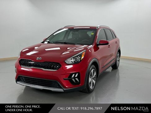 Used 2021 Kia Niro LX FWD image 1