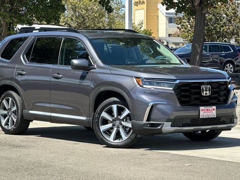 New 2025 Honda Pilot Elite image 2