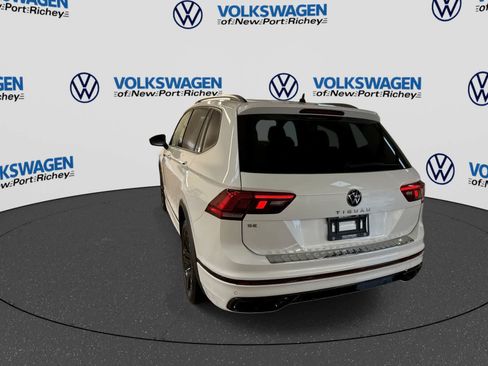Used 2024 Volkswagen Tiguan SE R-Line FWD image 12