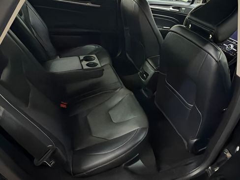 Used 2020 Ford Fusion Titanium AWD/4WD image 14