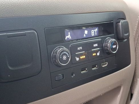 Used 2020 Chevrolet Tahoe LT image 33