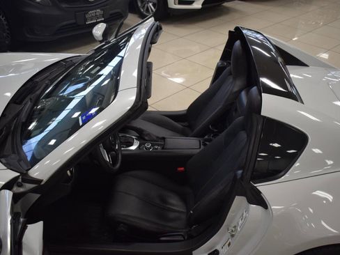 Used 2018 MAZDA MX-5 Miata RF Grand Touring image 35