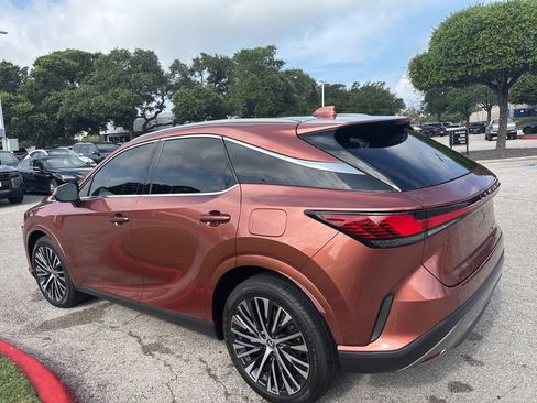 Certified 2024 Lexus RX 350 Premium Plus w/ Convenience Package FWD image 3