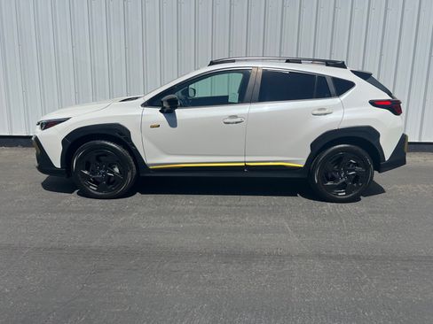 Used 2024 Subaru Crosstrek 2.5i Sport AWD/4WD image 3