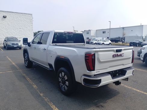 Used 2024 GMC Sierra 2500 Denali w/ Denali Reserve Package image 5