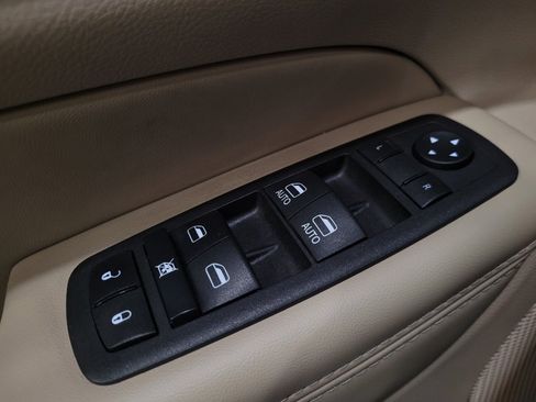 Used 2022 Jeep Grand Cherokee Laredo E AWD/4WD image 27