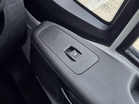 Used 2023 RAM ProMaster 2500 image 34