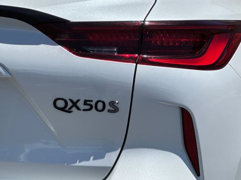 Used 2024 INFINITI QX50 Sport AWD/4WD image 12
