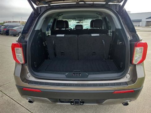 Certified 2021 Ford Explorer XLT w/ Equipment Group 202A image 8
