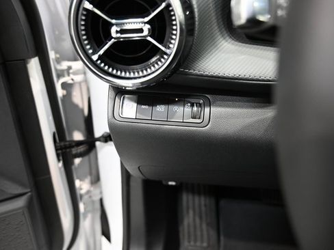 New 2026 Chevrolet Equinox LT w/ Convenience Package II image 24