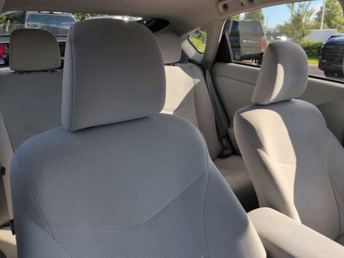 Used 2012 Toyota Prius Two FWD image 7