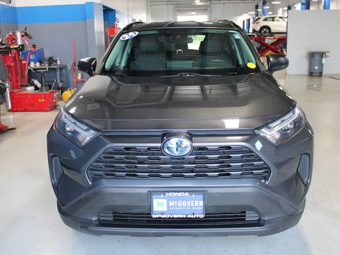 Used 2024 Toyota RAV4 LE AWD/4WD image 2