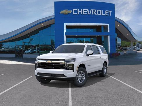 New 2026 Chevrolet Suburban LS image 38