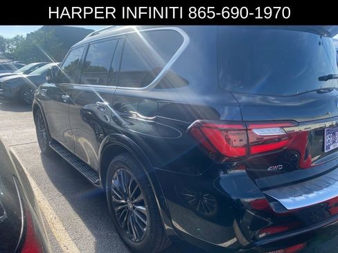 Used 2024 INFINITI QX80 Sensory AWD/4WD image 2