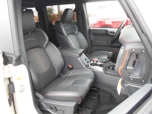 New 2025 Ford Bronco Raptor image 31