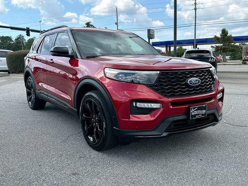 Used 2021 Ford Explorer ST w/ Equipment Group 401A AWD/4WD image 2