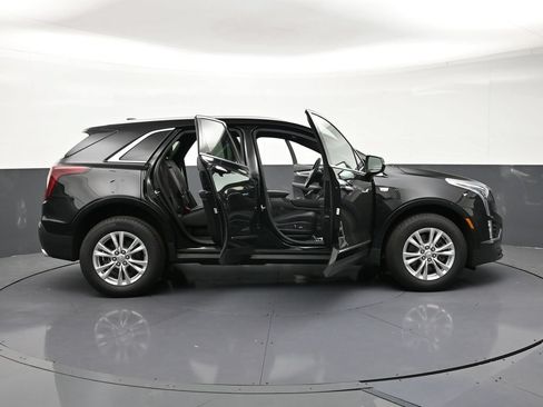 Used 2025 Cadillac XT5 Luxury AWD/4WD image 33