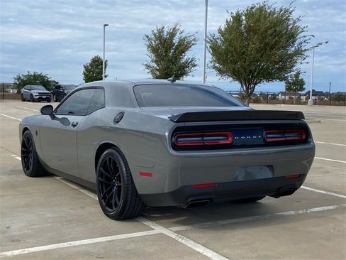 Used 2023 Dodge Challenger SRT Hellcat image 4