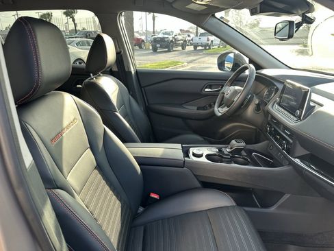 Used 2025 Nissan Rogue SV w/ Rock Creek Premium Package image 24