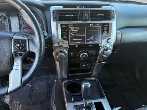 Used 2021 Toyota 4Runner SR5 image 10