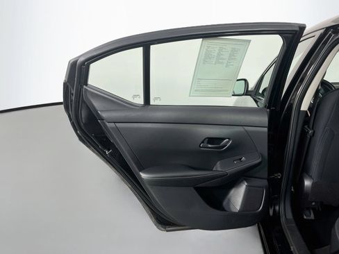 Used 2024 Nissan Sentra SV FWD image 24
